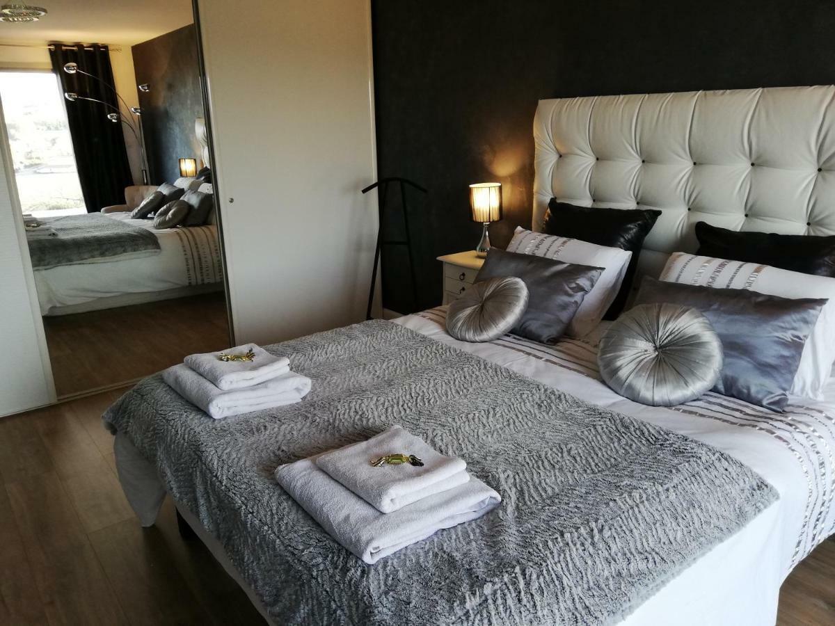 Chambres D'Hotes Luxe Et Serenite Theize 外观 照片